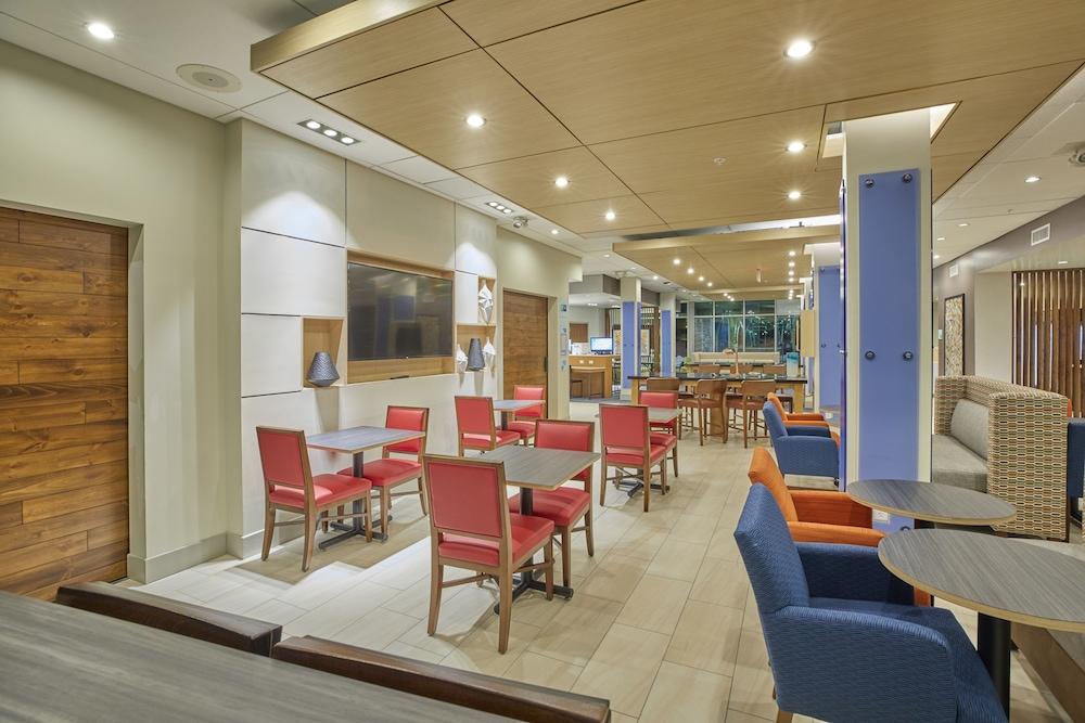Holiday Inn Express & Suites - Hermiston Downtown By Ihg Экстерьер фото